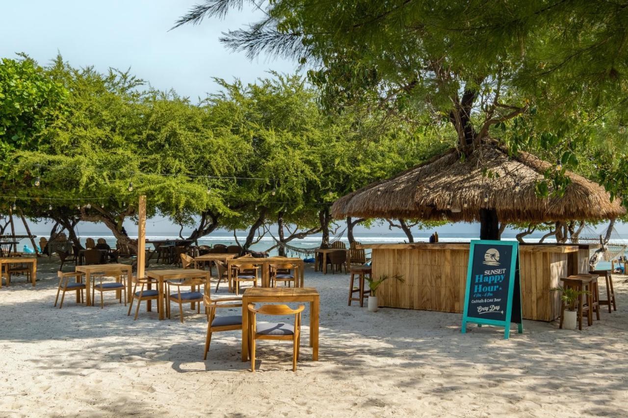 Gili Teak Front