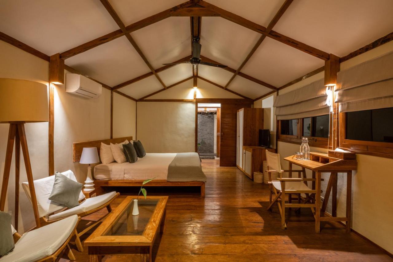 Hotel Gili Teak Front 4*